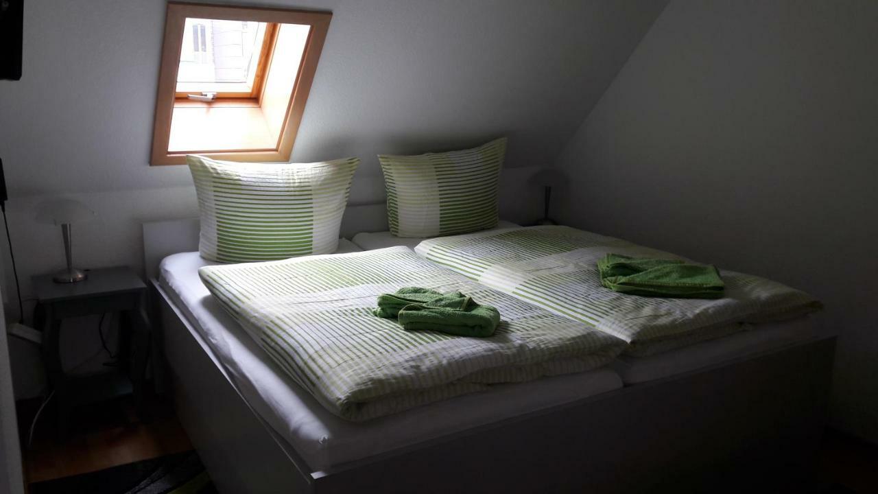 Ferienwohnung Zum kleinen Riesen Erfurt Exterior foto